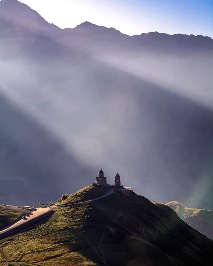 Crystal Kazbegi Hotel Екстериор снимка