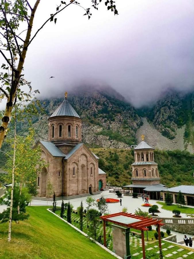 Crystal Kazbegi Hotel Екстериор снимка