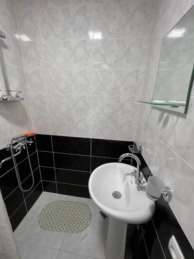 Crystal Kazbegi Hotel Екстериор снимка