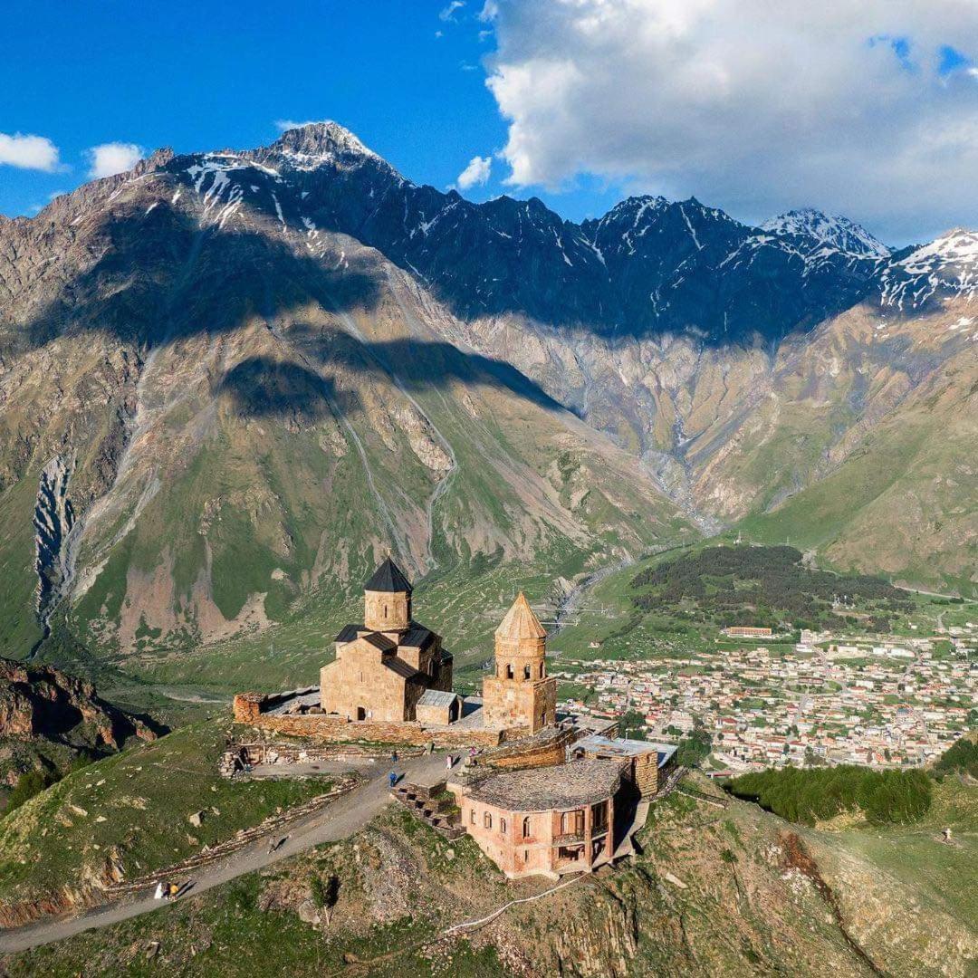 Crystal Kazbegi Hotel Екстериор снимка