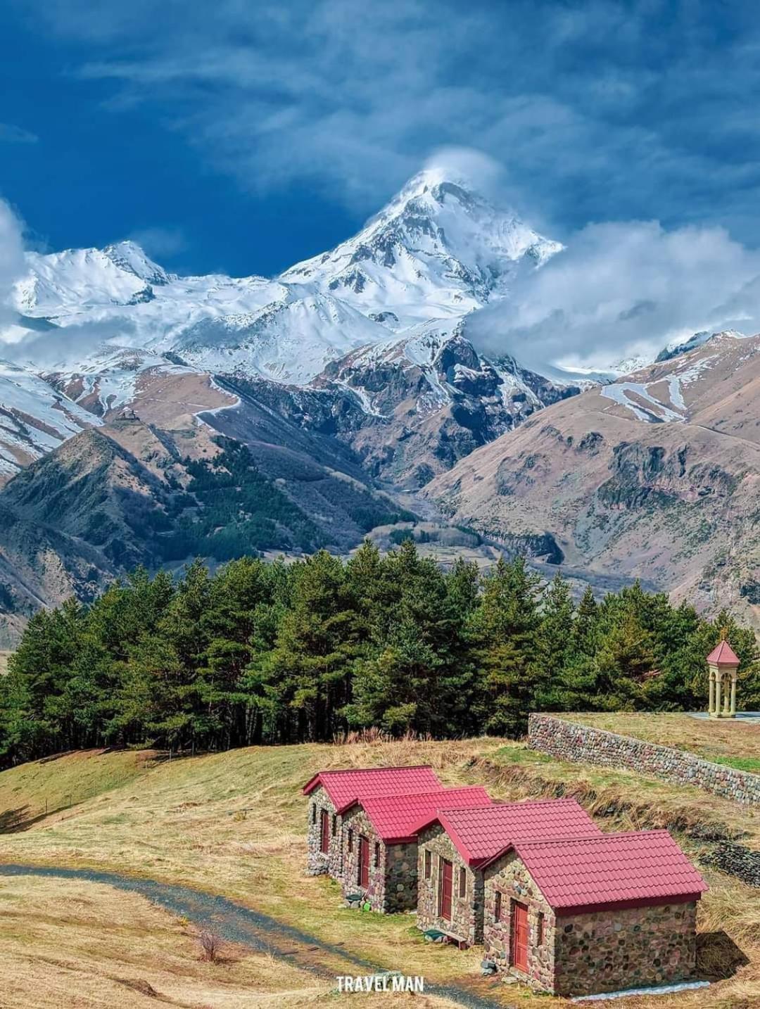 Crystal Kazbegi Hotel Екстериор снимка