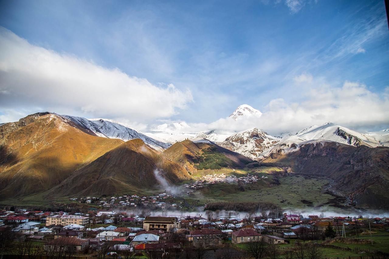 Crystal Kazbegi Hotel Екстериор снимка